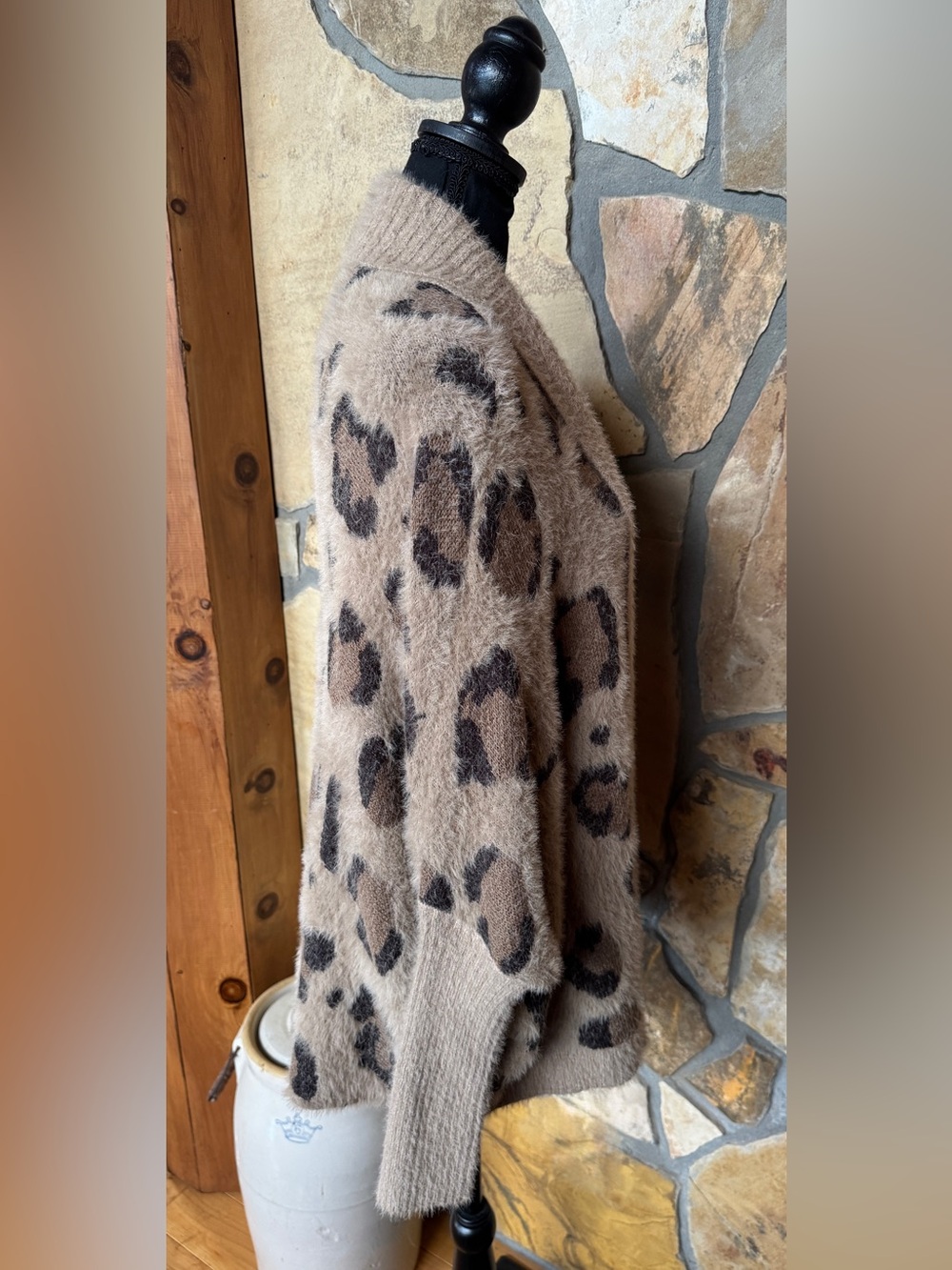 Pink Lily Leopard Open Front Cardigan Dolman Sleeves Relaxed Fit Soft & Cozy (S) - Picture 4 of 16